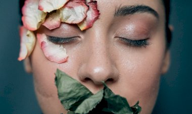 7 produktai, kurie padės gauti ilgas blakstienas