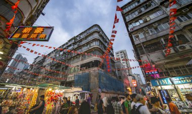 Nuo balandžio mėnesio Kinijoje yra daugiausiai koronaviruso atvejų per dieną - 61