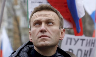 Rusijos opozicijos lyderis Navalny po nesąmoningo apsinuodijimo buvo išvežtas į ligoninę