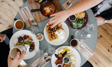 Ilgieji pusryčiai – kaip pasiruošti, kad be rūpesčių mėgautumėtės šylančiu oru