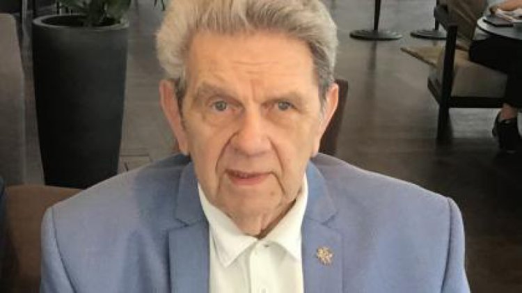 Nuo COVID-19 pasiskiepijęs Vladas Garastas pataria nepaisyti „antivakserių“: „Raginu nedvejoti ir rinktis gyvenimą“