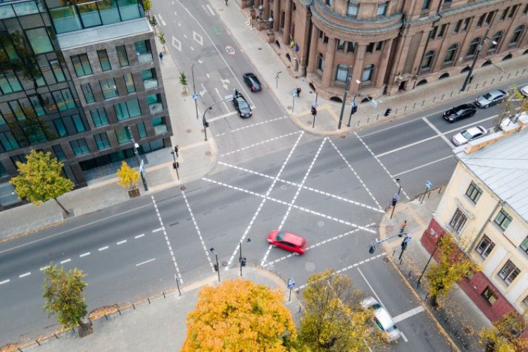 Macronas: Prancūzija ryžtingai remia Moldovą ir pasmerkia Kremliaus melus